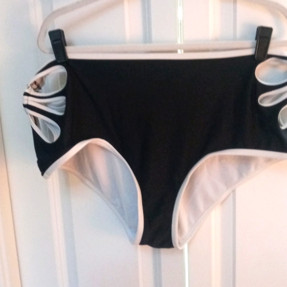 Bathing suit bottom